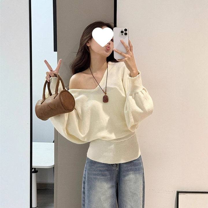Kvinders moderne sweater med V-hals og valgfri bælte Stilla