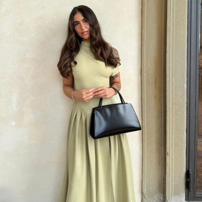 Dame elegant maxikjole med asymmetrisk one-shoulder-design og svingende skørt Skovae