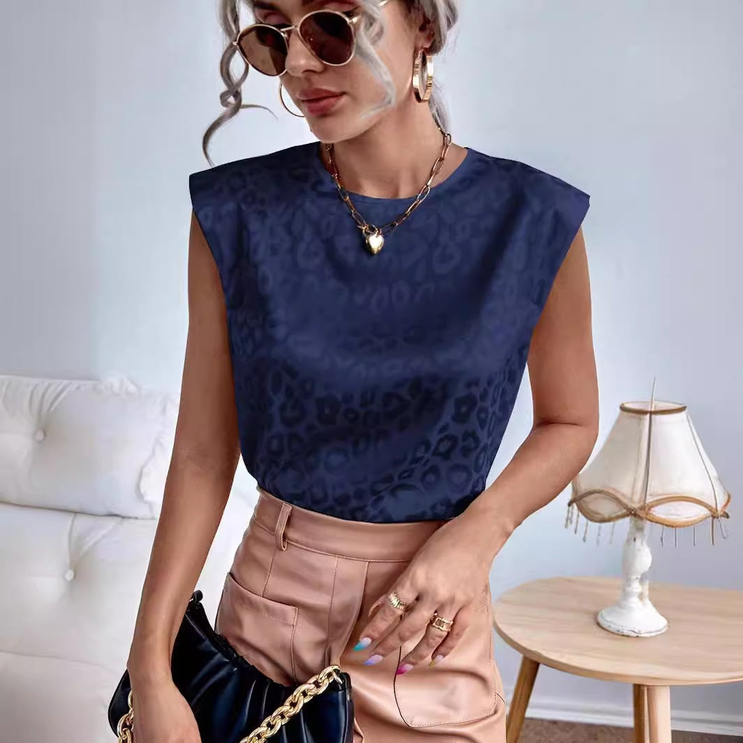 Dame elegant skåret overdel med moderne leopardprint Stilla