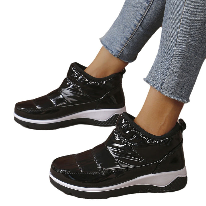 Dame Komfortable Sneakers med elastisk skaftekant og skridsikker sål Stilla