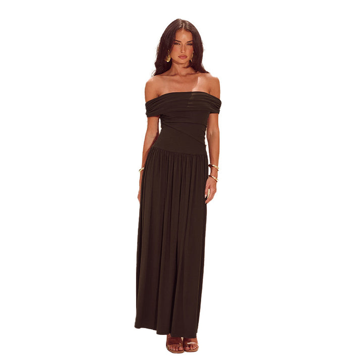 Dame Maxi-kjole med off-shoulder design og elegante draperinger Skovae