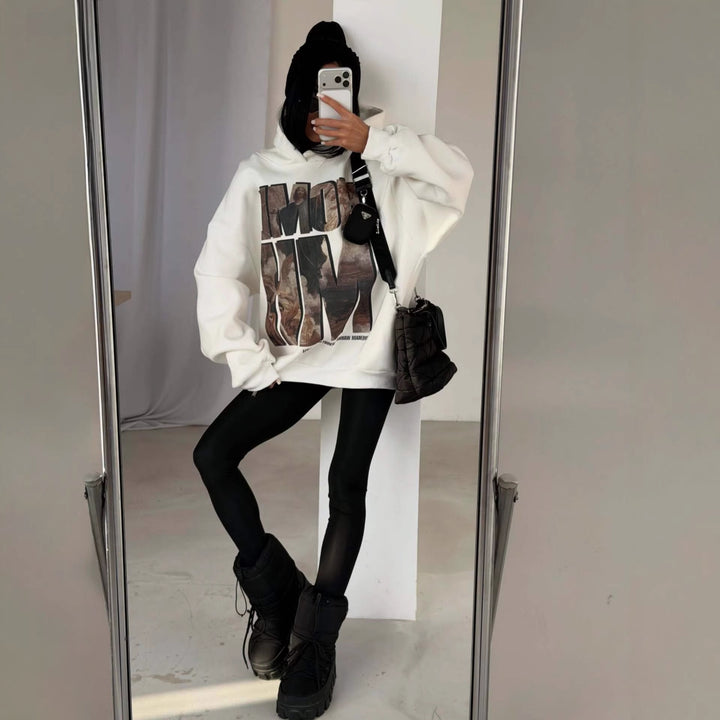 Kvinders oversized hoodie med fremtrædende grafisk print Stilla