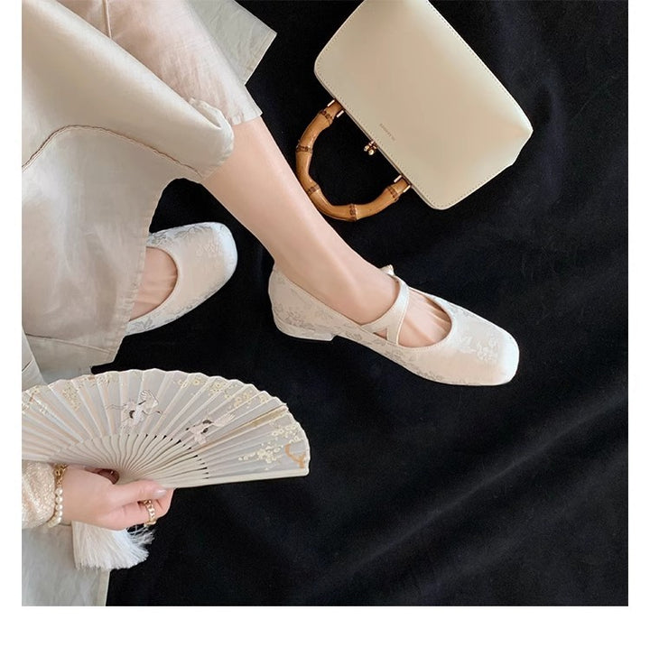 Dame ballerinas med florale jacquard-mønstre og komfortabel rem Stilla