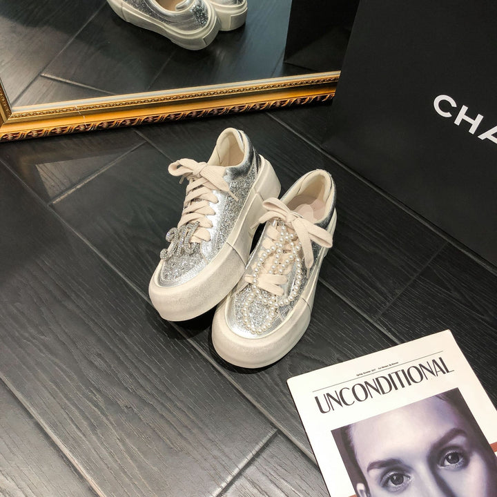 Dame Glitrende Sneakers med perleprydet Overdel Stilla