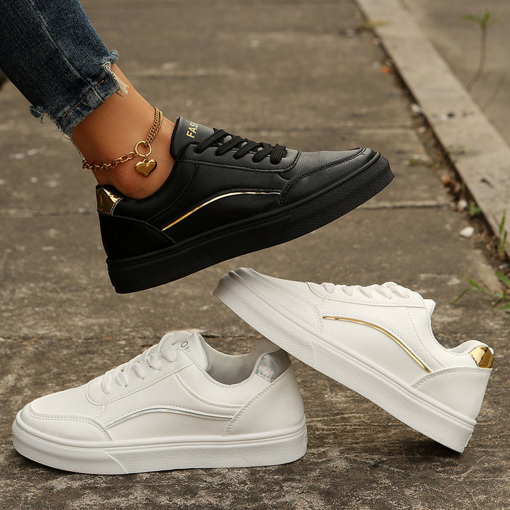 Dame Sporty Sneakers med skridsikker gummisål og modeglimmer-accents Stilla