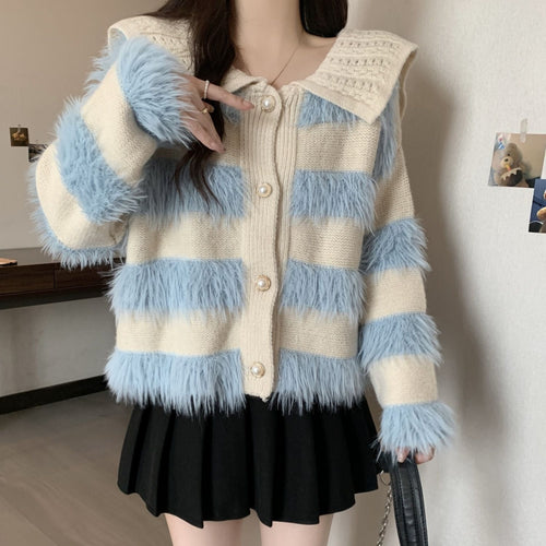 Kvinders cardigan med flettet krave og faux fur applikationer Stilla