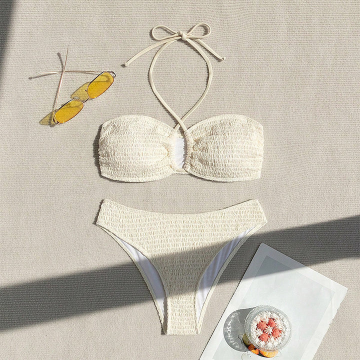 Dame bandeau bikini med højt skårne trusser og elegante bindebånd Skovae