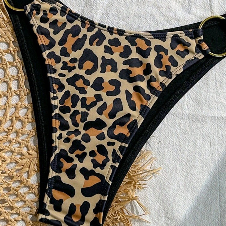 Dame Bikinisæt med stilfuldt leopardmønster og justerbart stropperystem Skovae