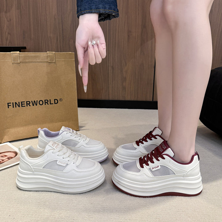 Dame Sneakers med luftgennemtrængeligt mesh-overflade og trendy plateau sål Stilla