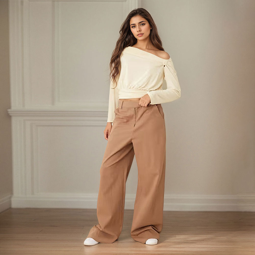 Dame elegant off-shoulder top med draperet design og rynkning Stilla