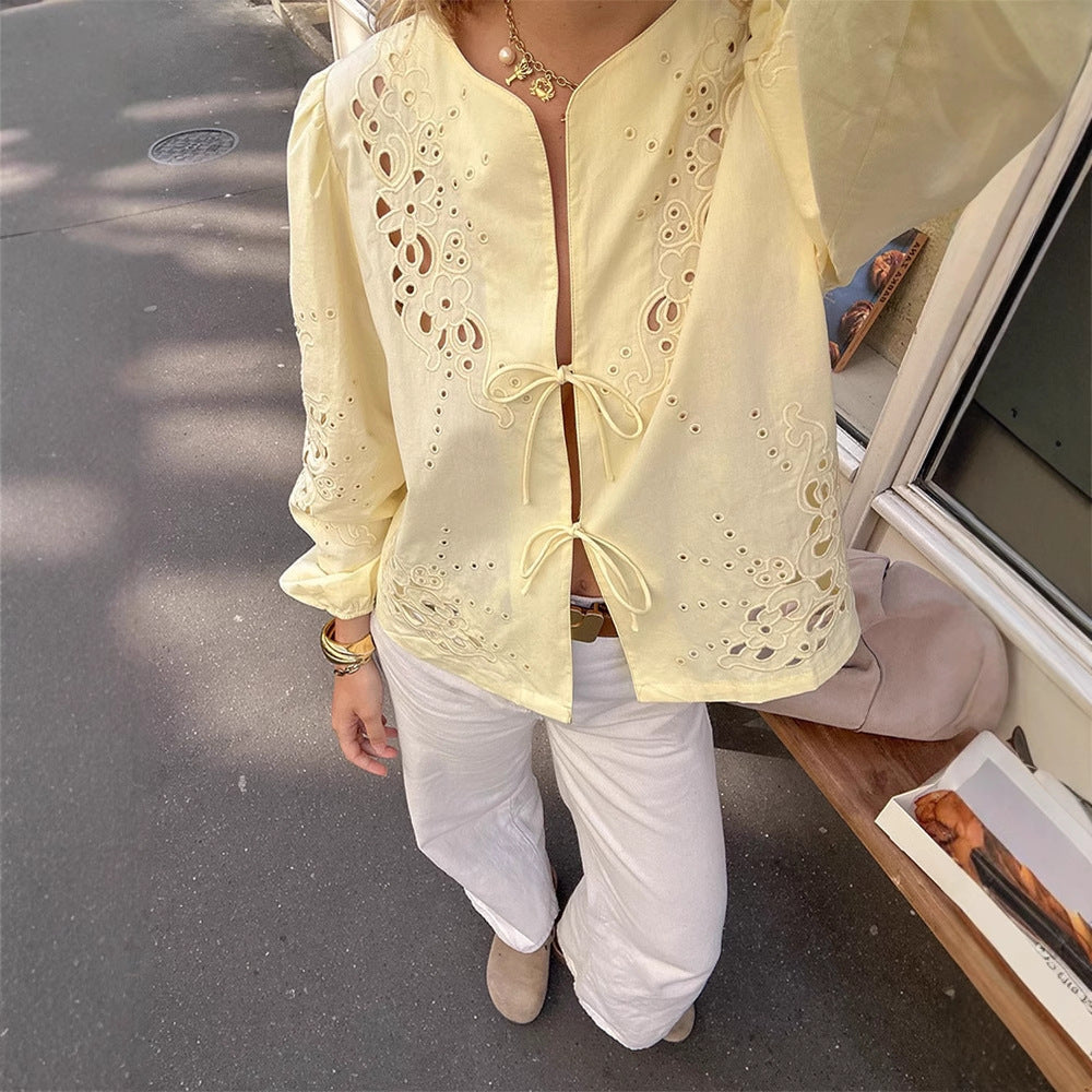 Dame Broderie Anglaise Bluse med voluminøse ærmer Stilla