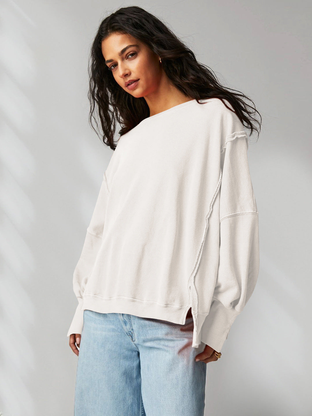 Dame afslappet oversized sweatshirt med vide ærmer og V-udskæring Stilla