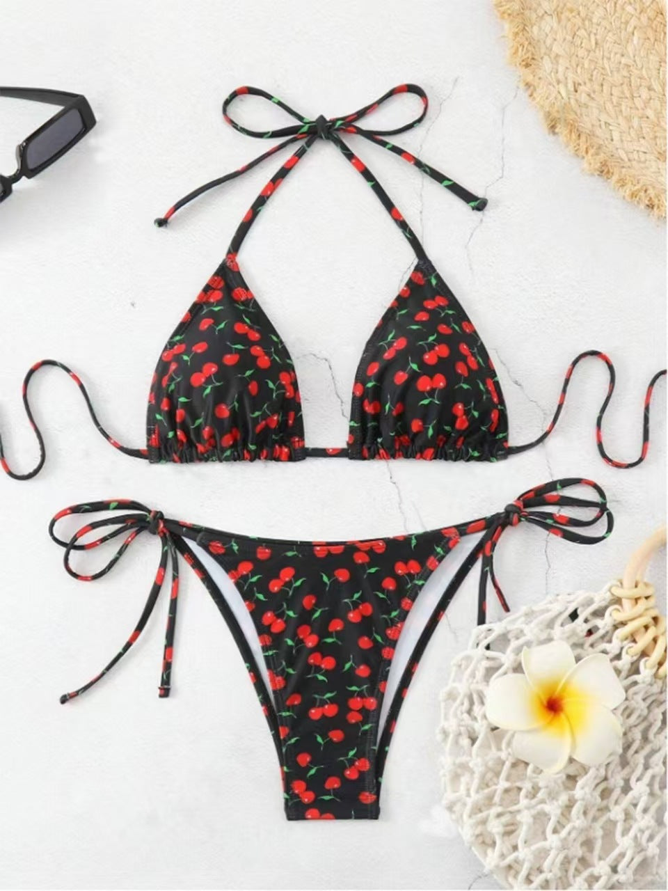 Dame Triangel-Bikini-Sæt med legende Kirsebærdesign og justerbare stropper Stilla