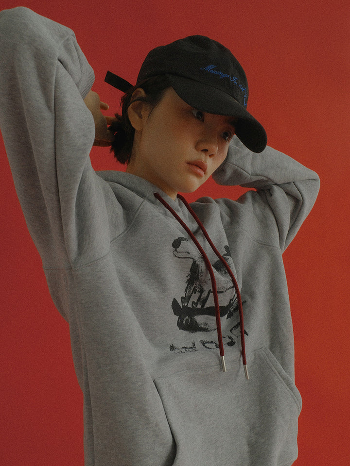 Dame hætte sweatshirt med trendy dyremotiv og praktiske kængurulommer Stilla