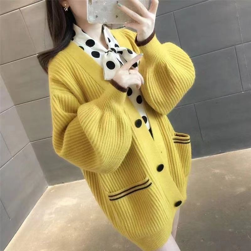 Kvinders fashionable cardigan med høje lommer og dekorative knapper Stilla