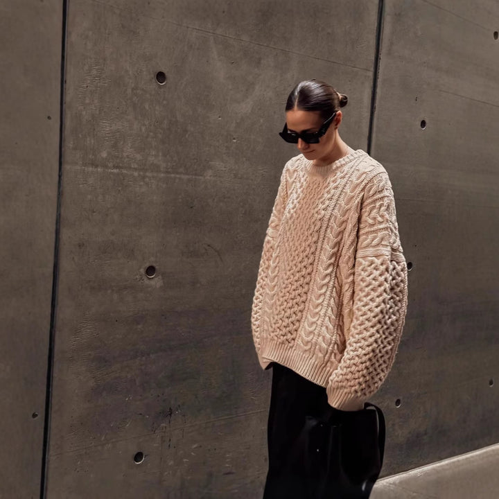 Dame grovstrikket sweater med brede ærmer og struktureret overflade Stilla