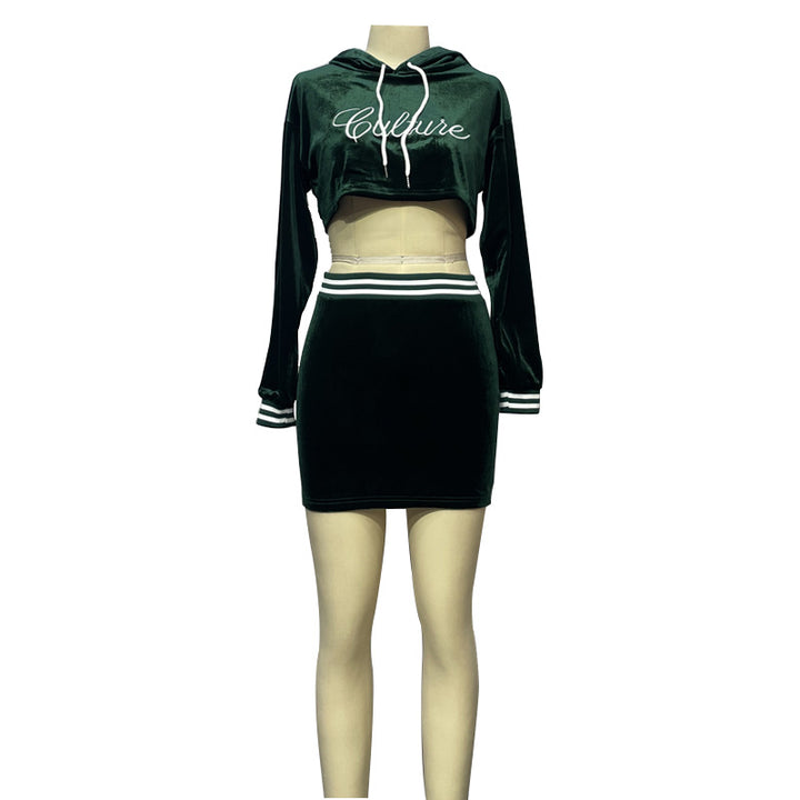 Dame Sporty Crop-Top med lange ærmer og sexy over-knee støvler Stilla