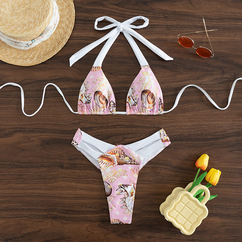 Dame triangel-bikini med trendy muslingemønster og raffinerede stropper Skovae