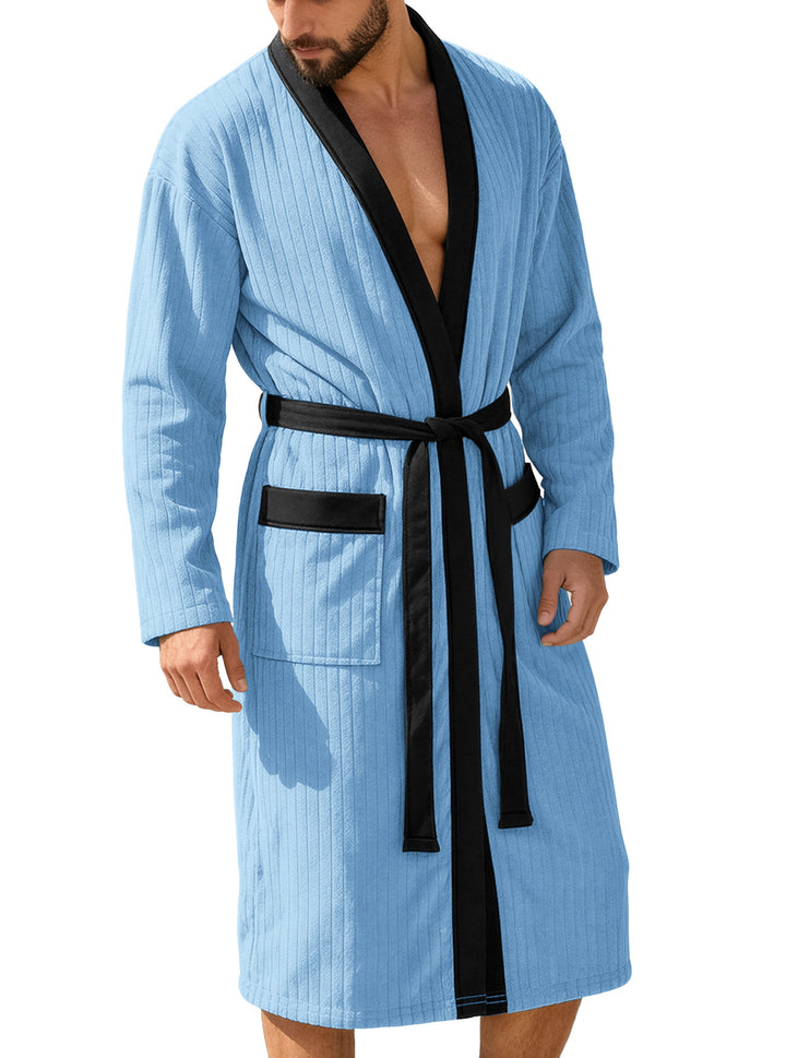 Herrer nan wadenlang Ribbadekåbe i kimono-stil med sjalkrave og kontrastpaspel Skovae