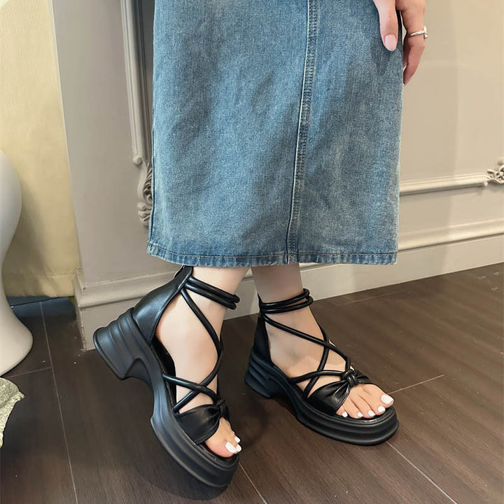 Dame sandaler med justerbare remme og komfort fodseng Stilla
