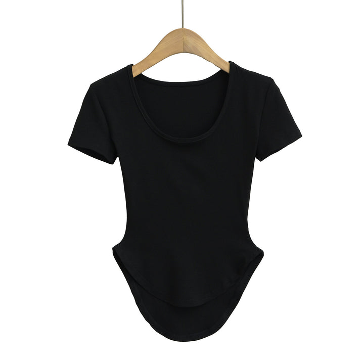 Dame Rund Hals T-Shirt med asymmetrisk kant og elastisk pasform Stilla