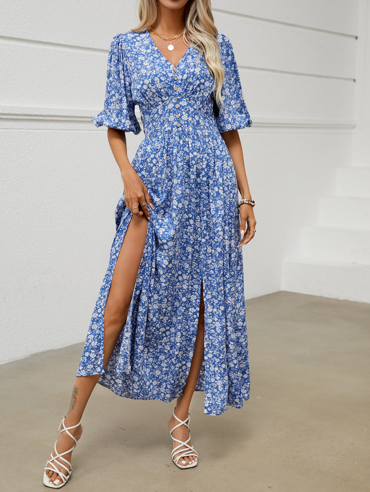 Dame maxikjole med floral design og knapdetaljer Stilla