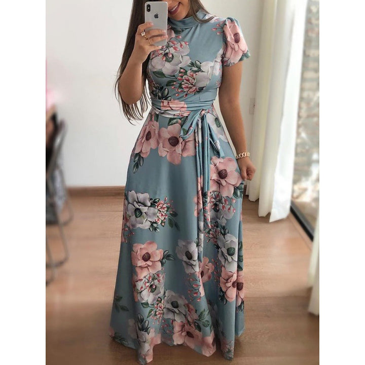 Kvinders Maxi Kjole med Elegant Blomster Indpakningsdesign og Kurvefremhævende Skæring Stilla