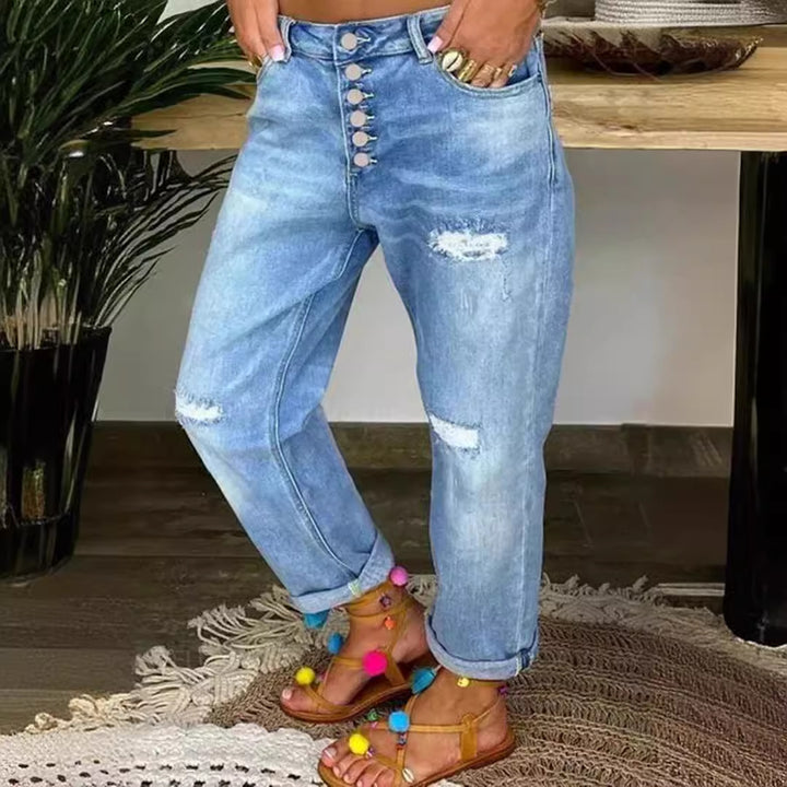 Dame Boyfriend Jeans med knaplukning og distressed effekter Stilla