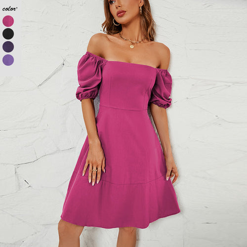 Dame Off-Shoulder Kjole med Puffærmer og svajende Skørt Stilla