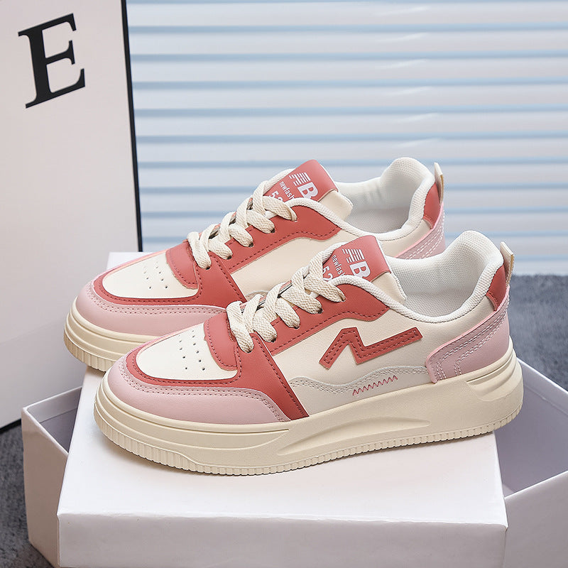 Dame komfortable sneakers i fashionable layering-design med tyk sål Stilla