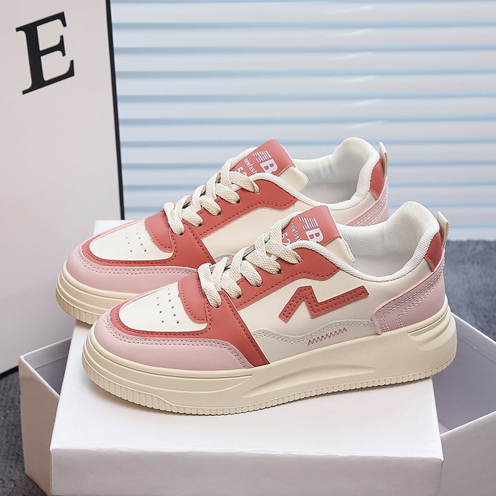 Dame komfortable sneakers i fashionable layering-design med tyk sål Stilla