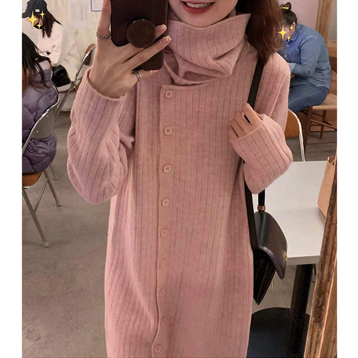 Femme Cozy Rullekrave Knap-Op Midi Kjole Stilla