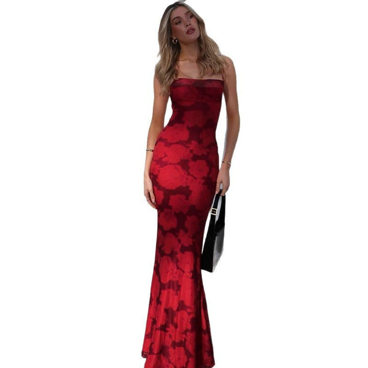 Dame elegant strapless maxikjole med raffineret batikmønster og tætsiddende snit Stilla