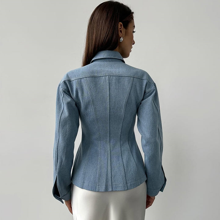 Dame Denim-bluse med figurtilpasset snit og elegante knapper Stilla