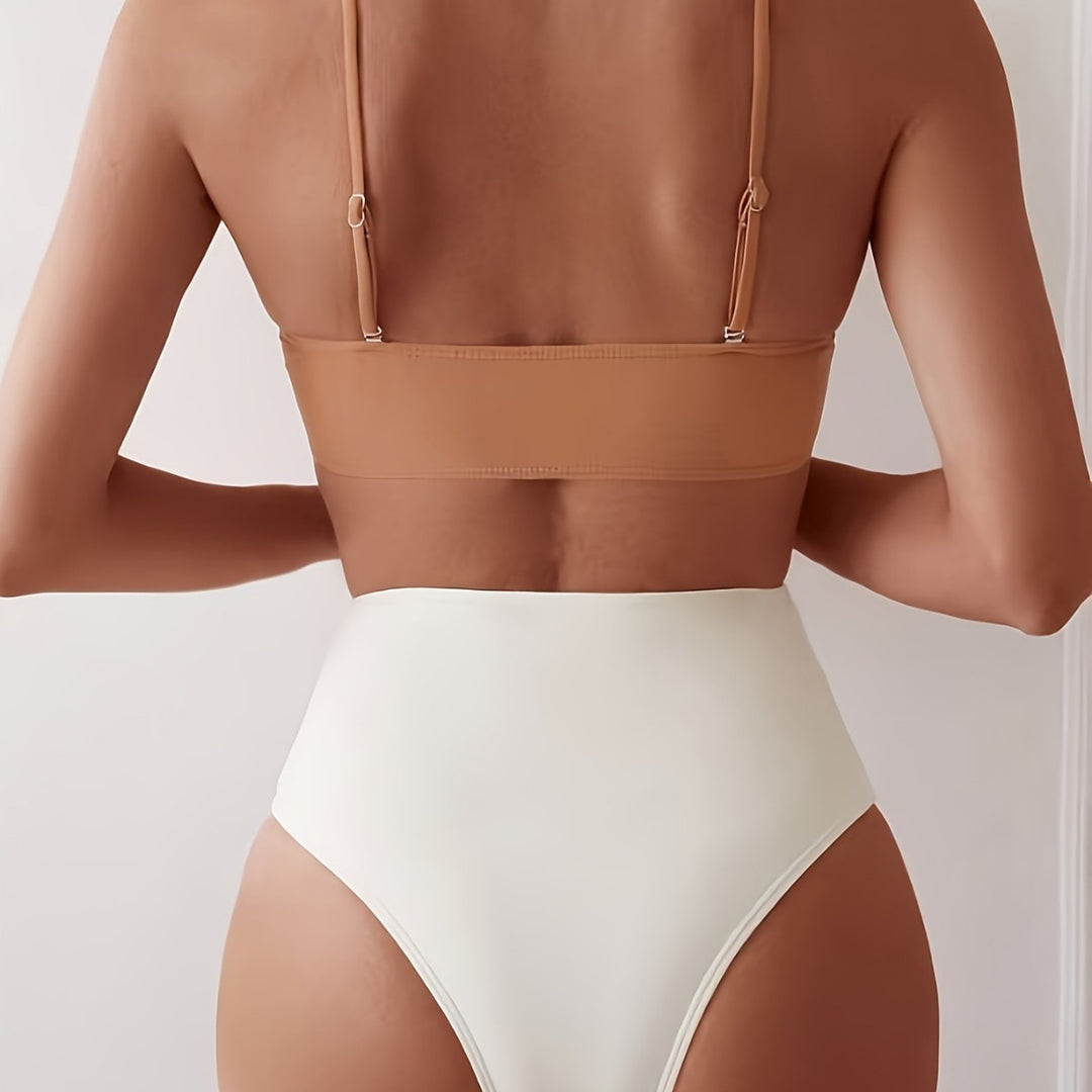 Dame Bandeau-bikini-sæt med moderigtigt gulddetalje og høj talje Stilla