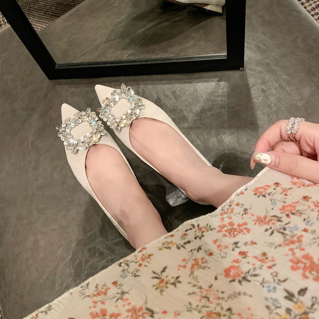 Dame mode Ballerinas med glitrende smykkedetaljer og komfortabel blokhæl Stilla
