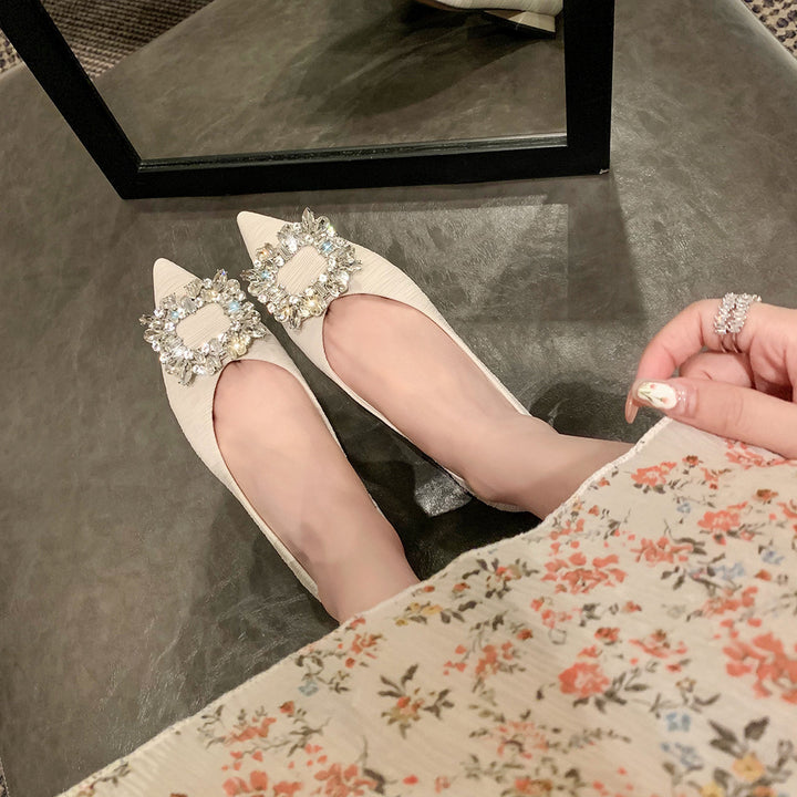 Dame mode Ballerinas med glitrende smykkedetaljer og komfortabel blokhæl Stilla