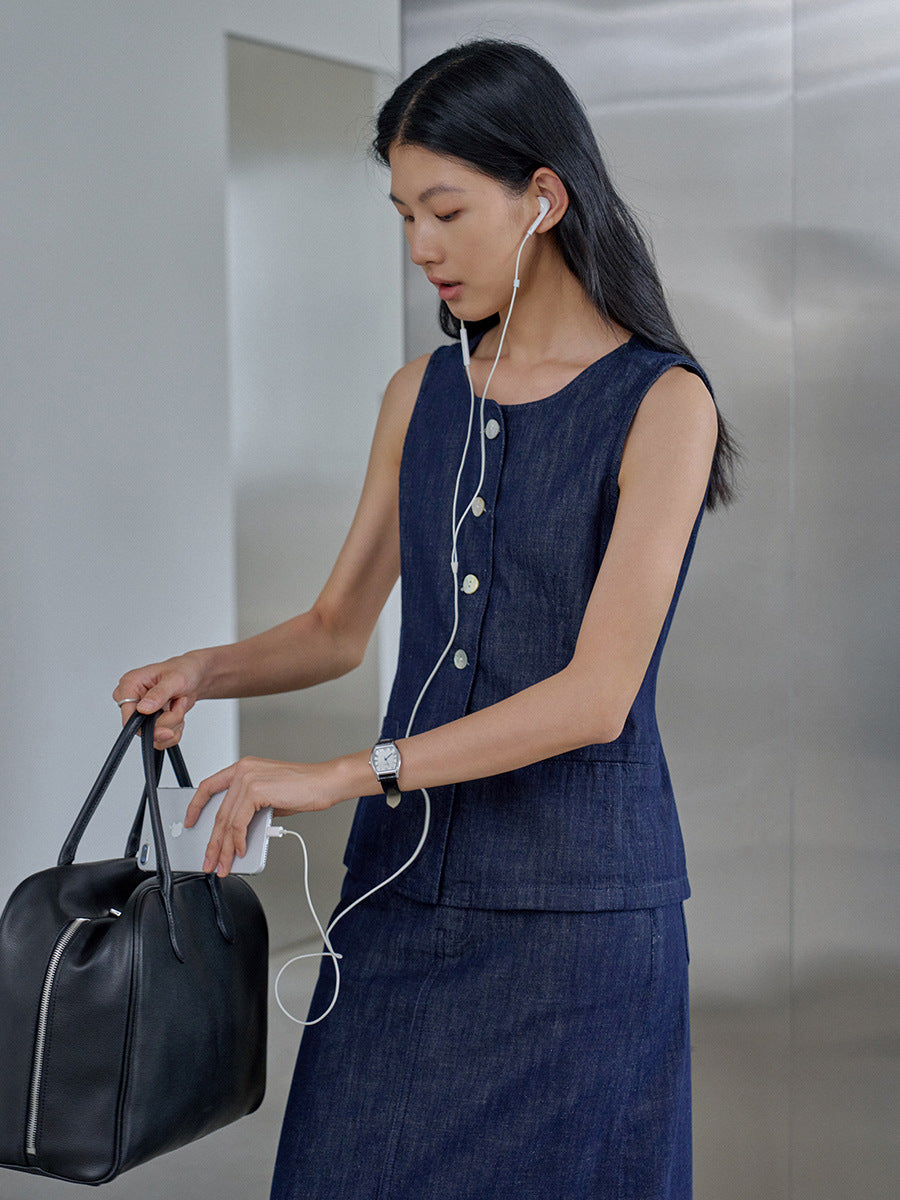 Dame ærmeløs blusevest i højkvalitets denim med praktiske lommer og elegante knapper Stilla