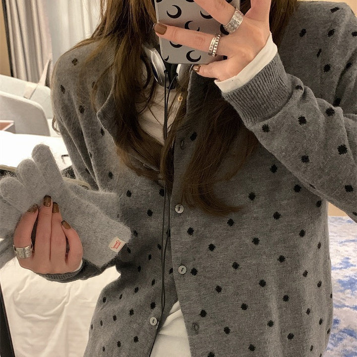 Damer moderigtigt strikket cardigan med prikker Stilla
