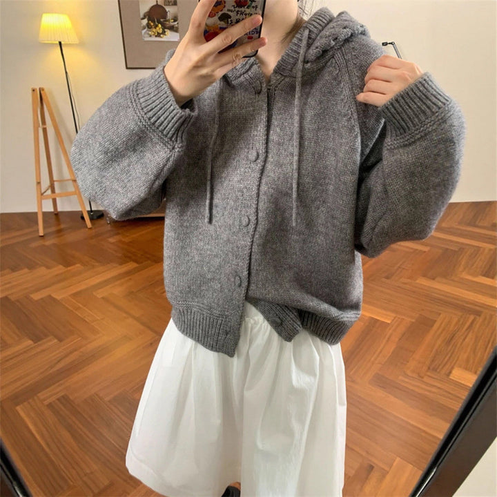 Kvinders hyggelige oversized cardigan med hætte og knapdetaljer Stilla