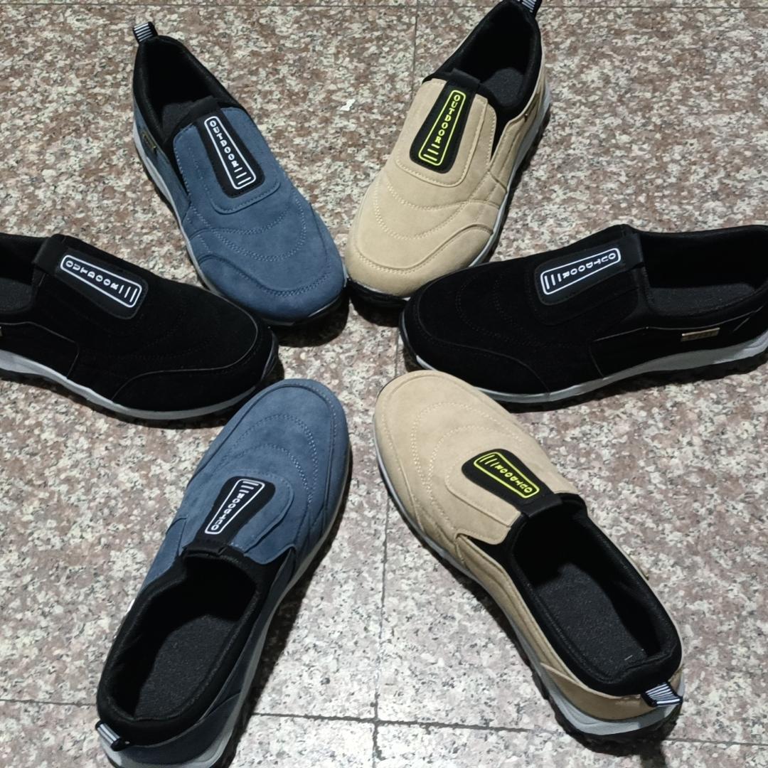 Dame Sporty Slip-On Sko med skridsikker sål og åndbart overdækning Stilla