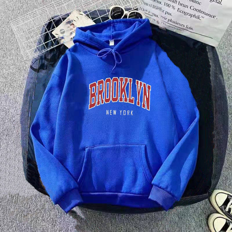 Kvinders hoodie med stilfuld Brooklyn print Skovae