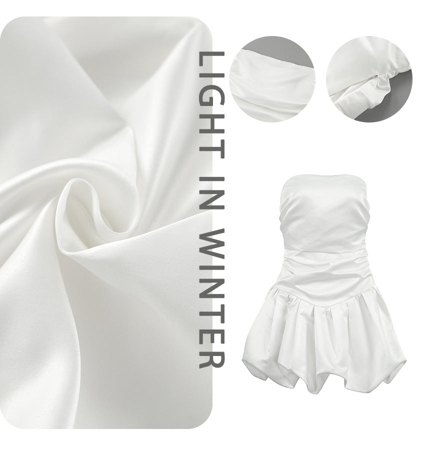 Dame Spids Mini-Kjole med off-shoulder Design og voluminøs Skørt Stilla