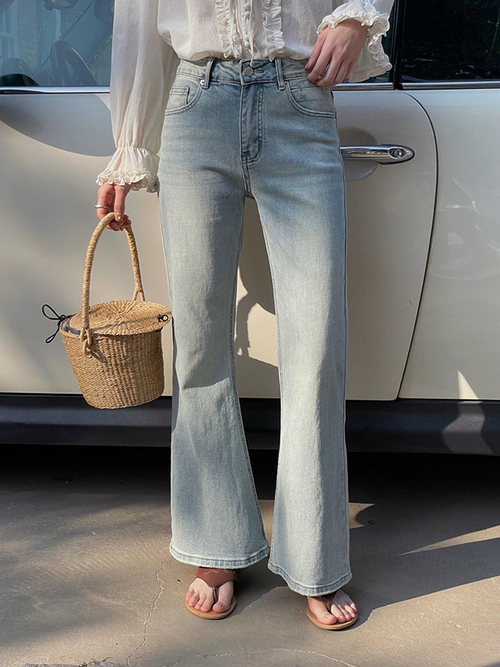 Dame High-Waist Flared Jeans med elegant snit og moderne design Stilla