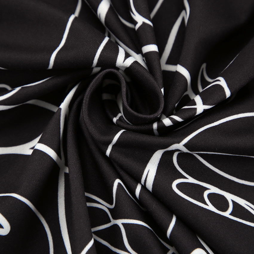 Dame luksuriøs satin pyjamas med elegante linjemønstre Stilla