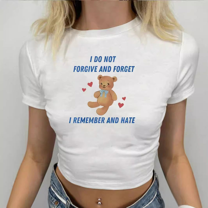 Dame Crop-T-Shirt med kreativt bjørnemotiv og sjovt citat Skovae