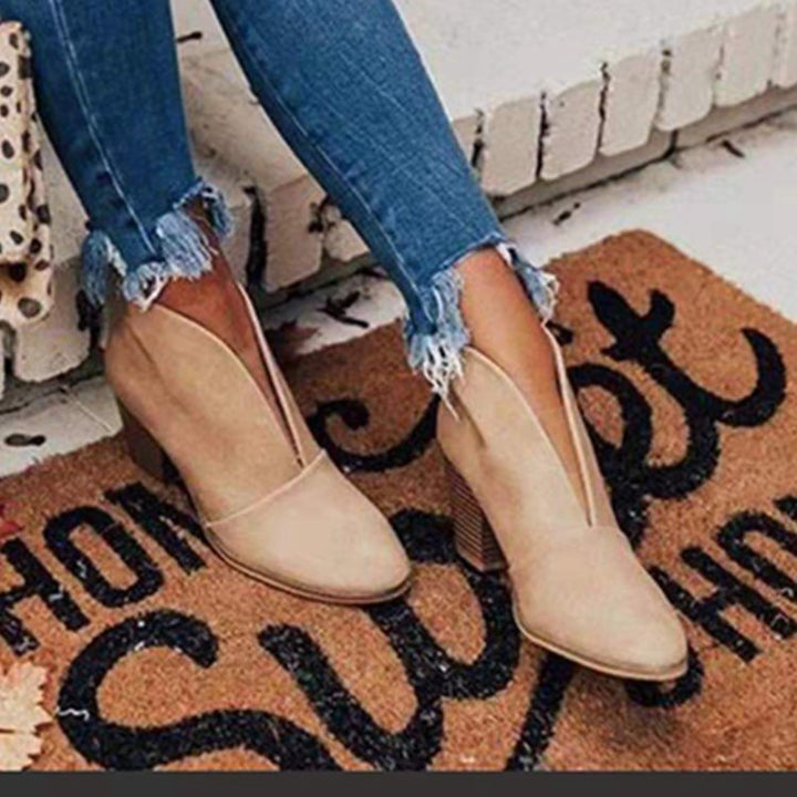 Dame High-Heel Støvler med elegant udsnit og moderigtig blokhæl Stilla