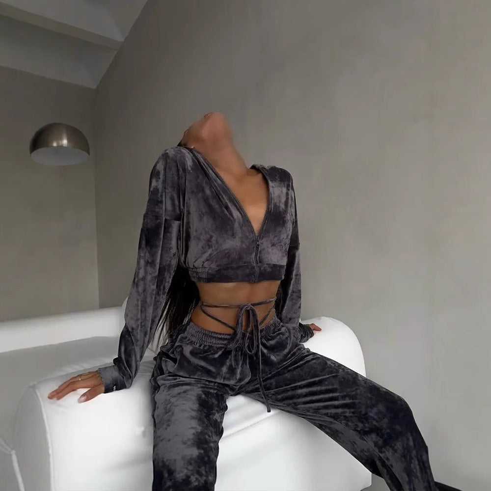 Kvindernes fleece træningsdragt med glamorøs cropped hoodie og joggingbukser
