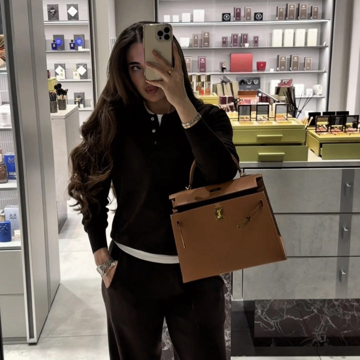 Kvinders elegante premium loungewear sæt med moderne snit og åndbart stof Stilla