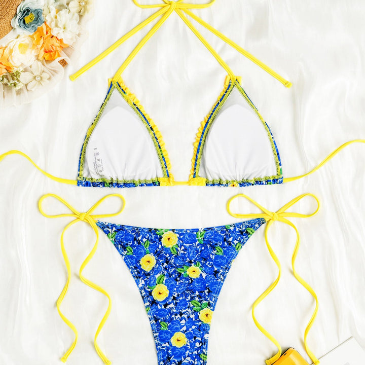 Dame bikini-sæt med legende blomsterdesign og ruffles detaljer Stilla